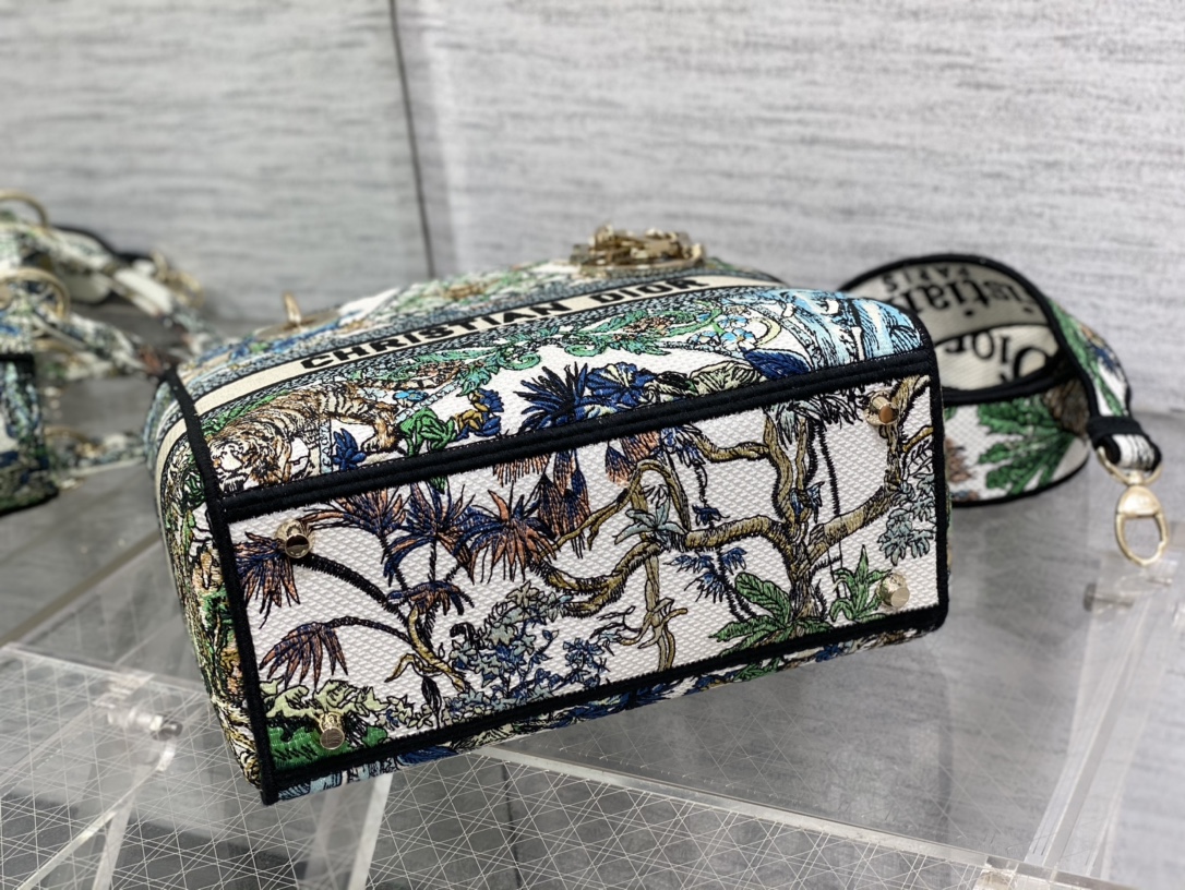 D*or medium lady d-lite bag
