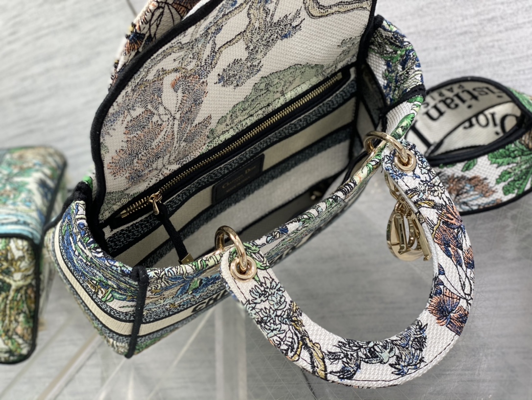 D*or medium lady d-lite bag