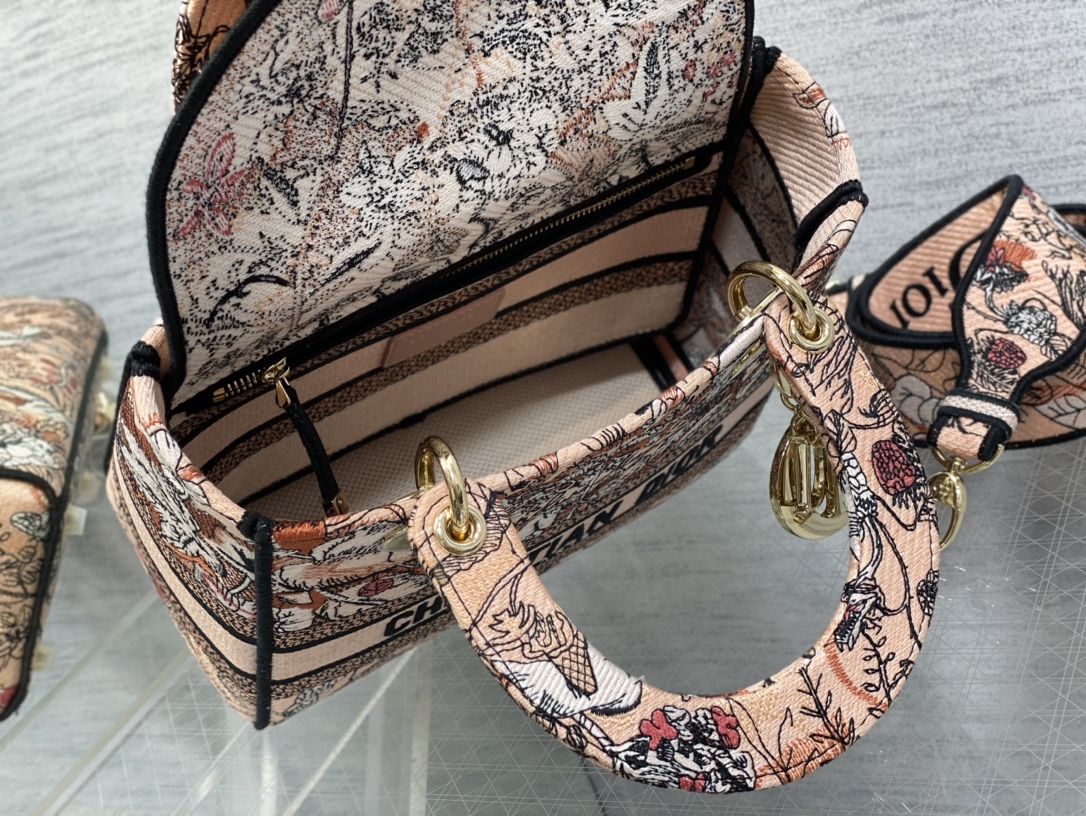 D*or medium lady d-lite bag