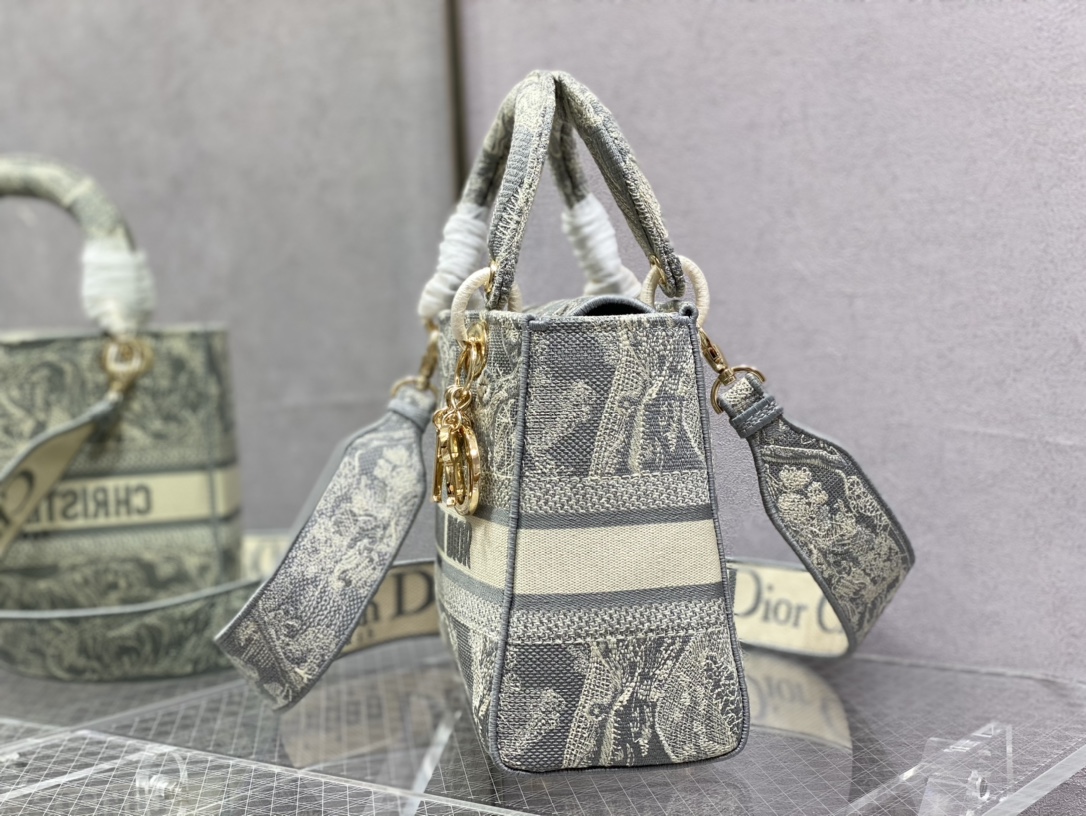D*or medium lady d-lite bag