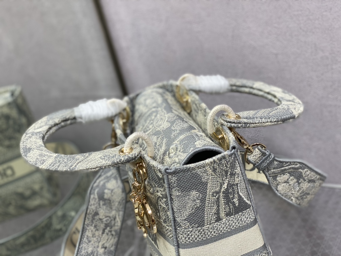D*or medium lady d-lite bag