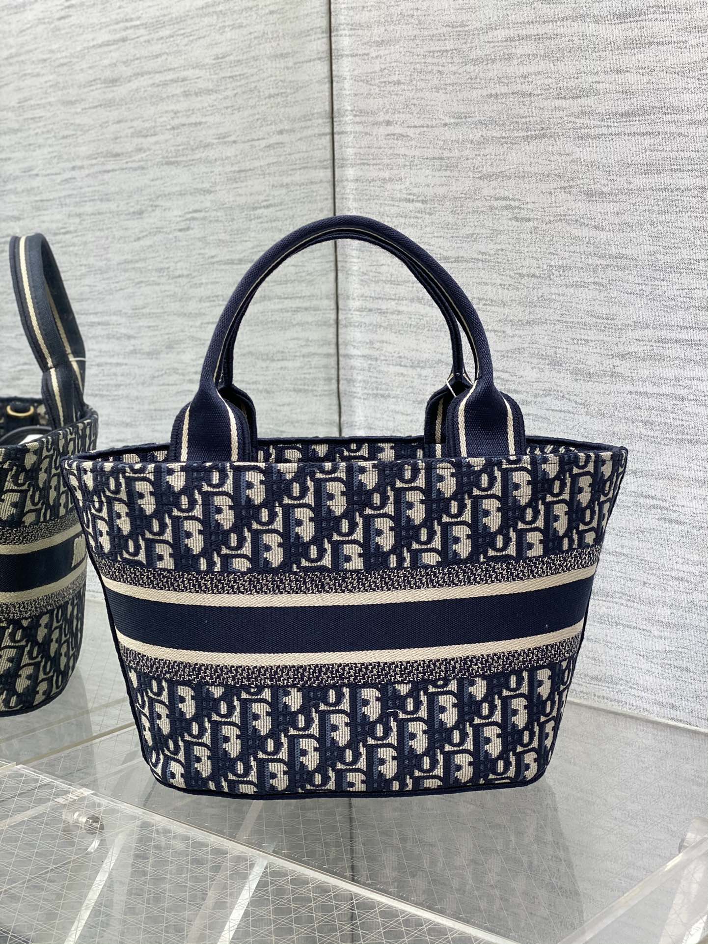D*or hat basket bag