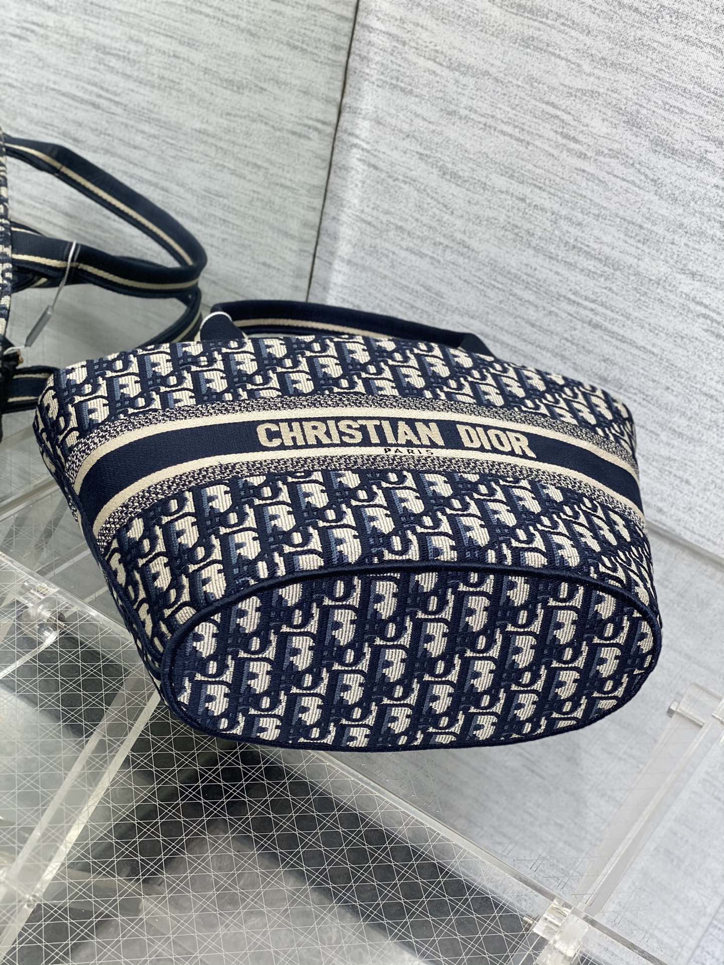 D*or hat basket bag