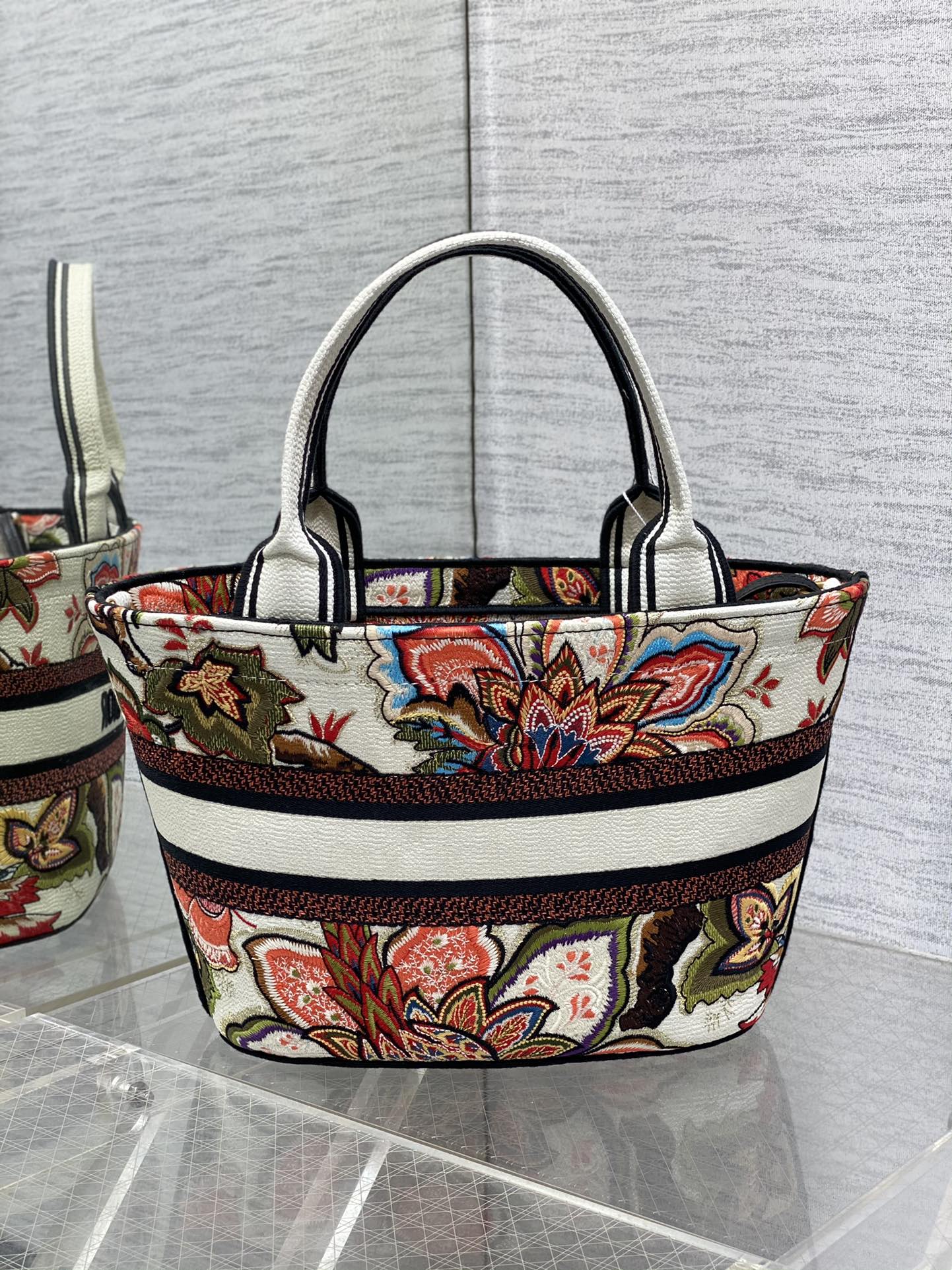 D*or hat basket bag