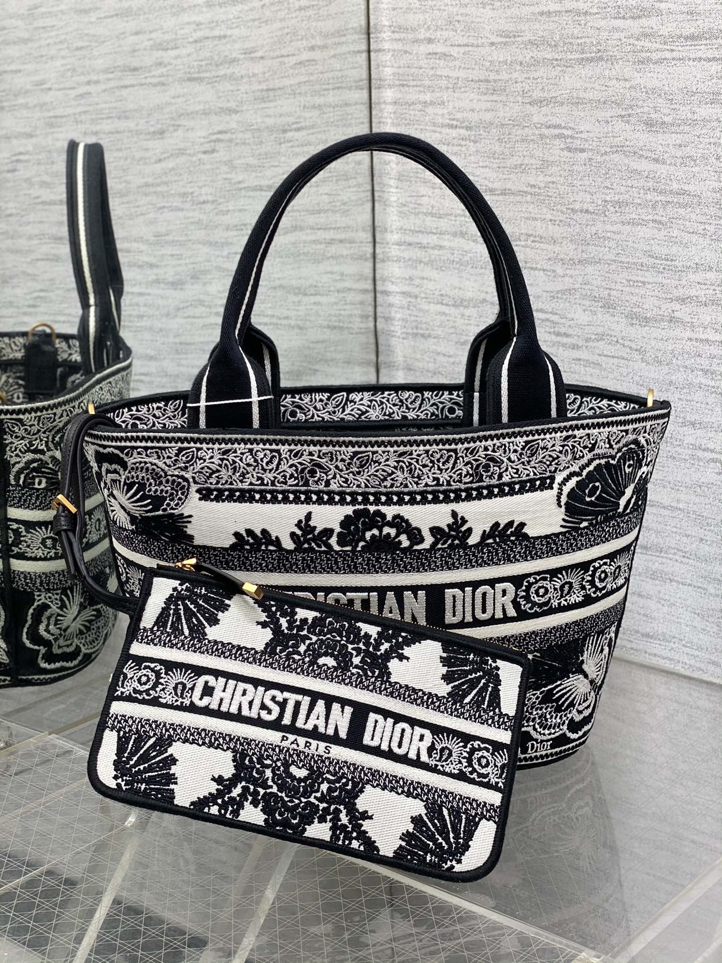 D*or hat basket bag