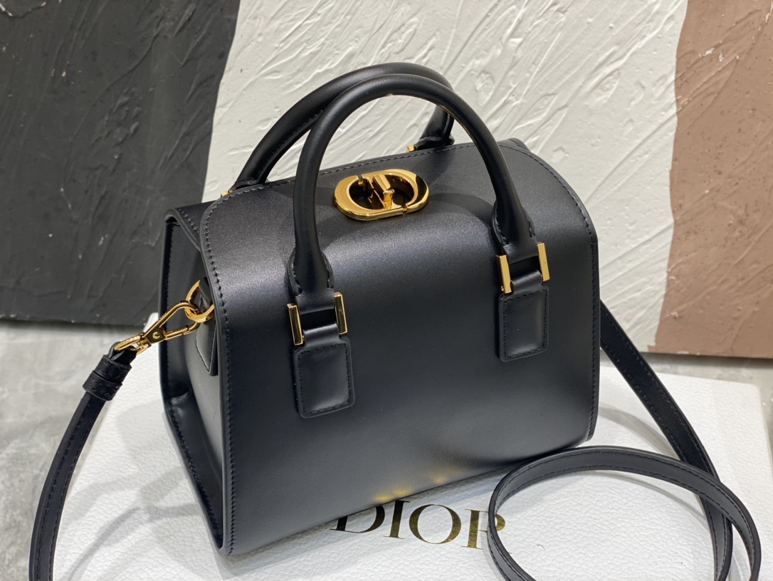 D*or samll boston bag