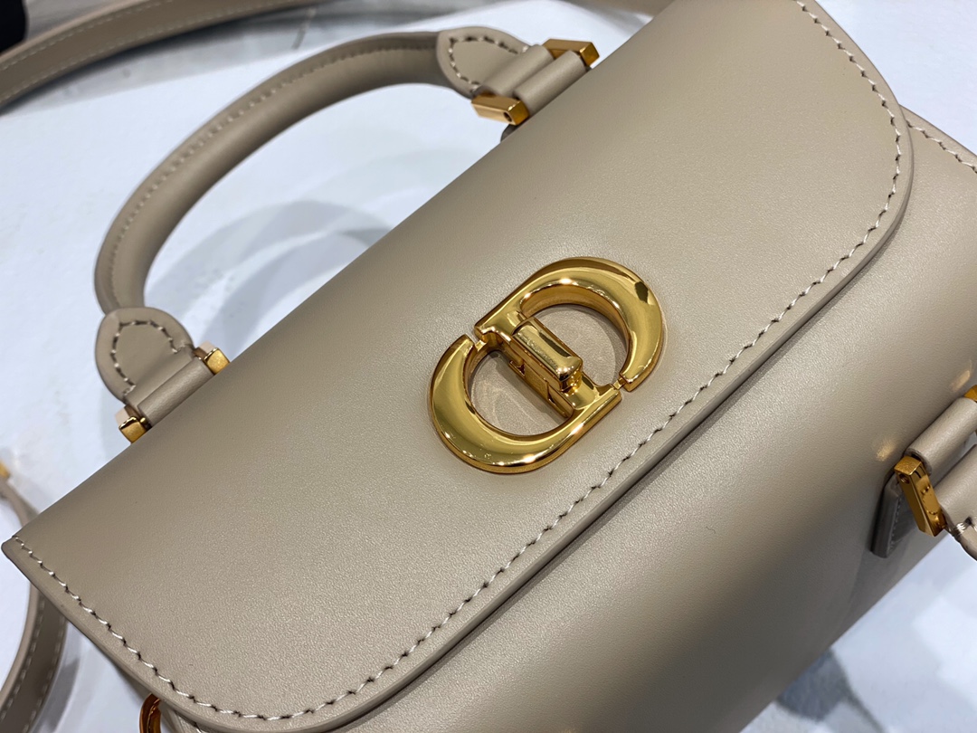 D*or samll boston bag