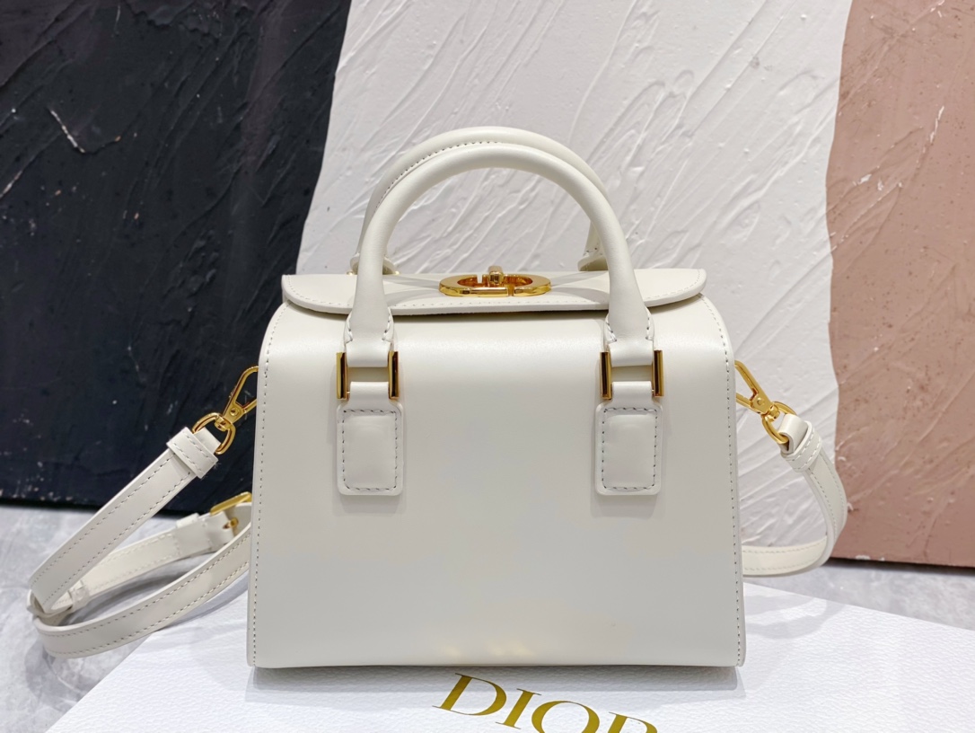 D*or samll boston bag