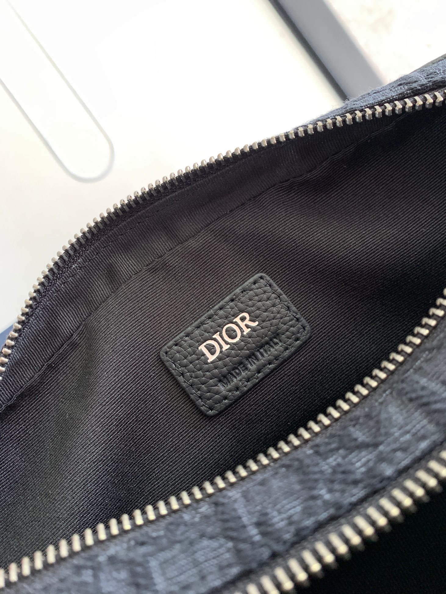 D*or safari bag with strap medium