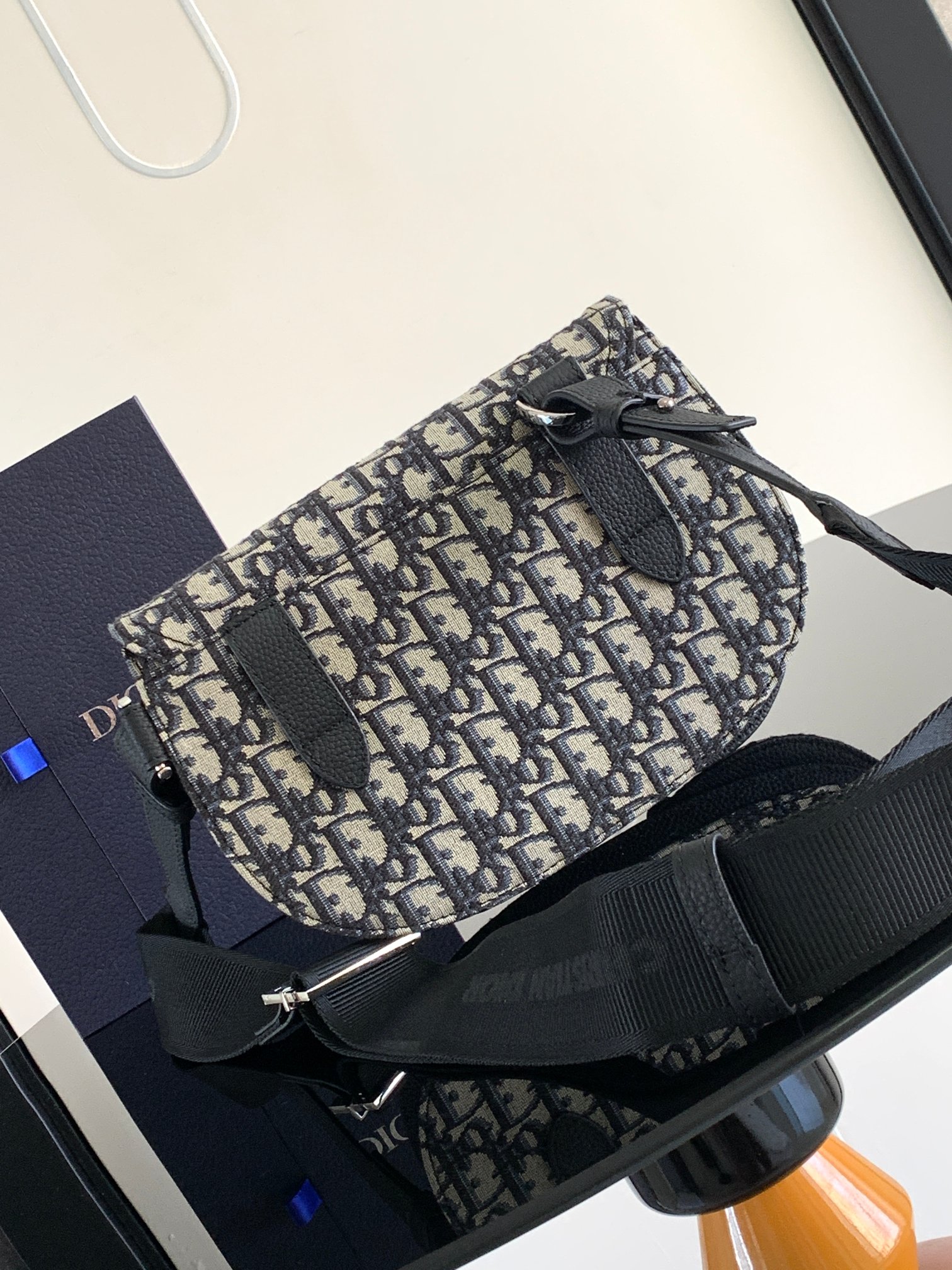 D*or saddle messenger bag