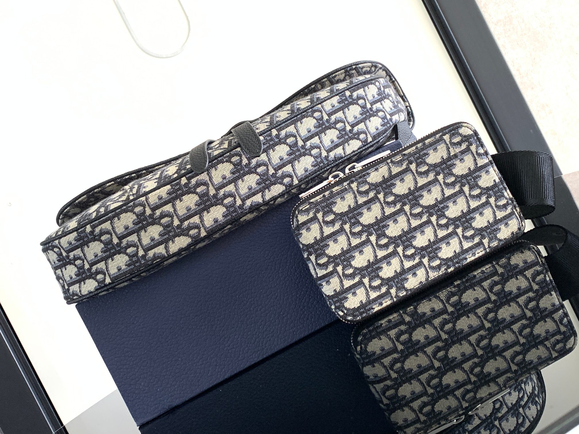 D*or saddle bag