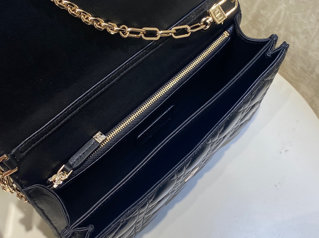 miss D*or top handle bag