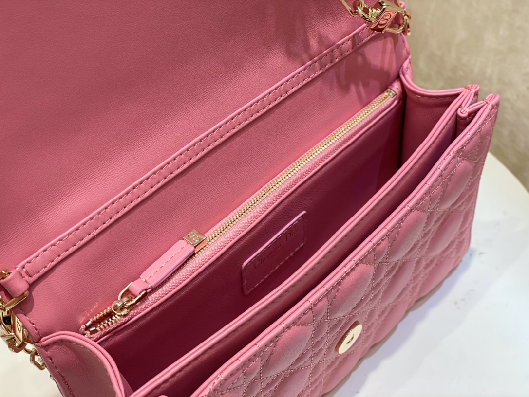 miss D*or top handle bag