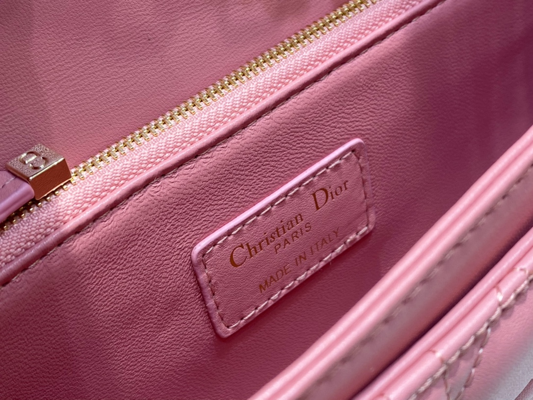 miss D*or top handle bag