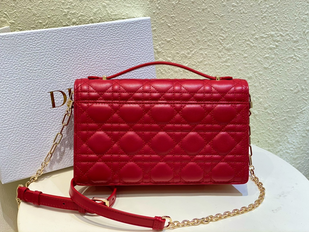 miss D*or top handle bag