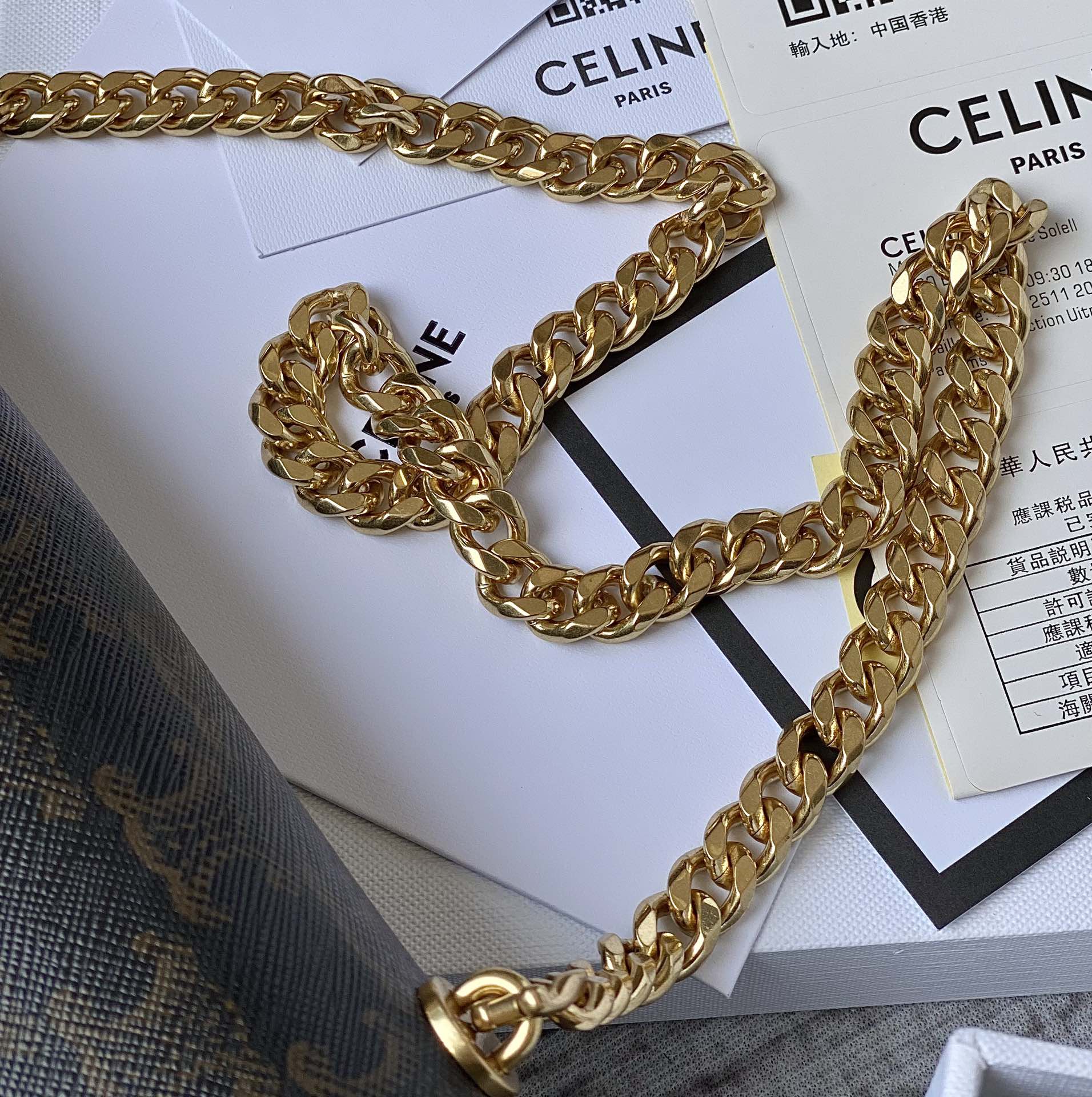 Ce**e triomphe chain bag