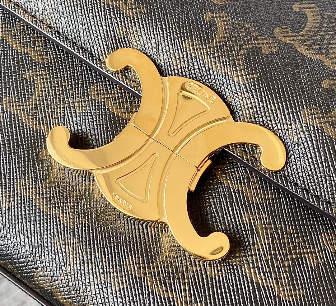 Ce**e triomphe chain bag