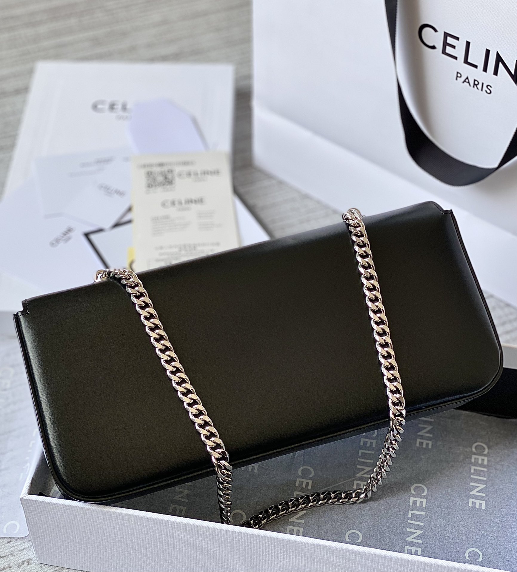 Ce**e triomphe chain bag
