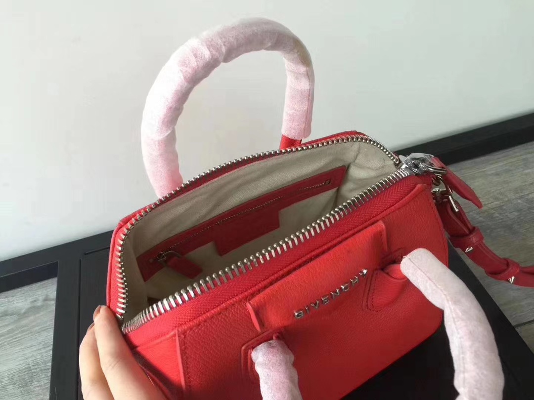 Givenchy Antigona Mini