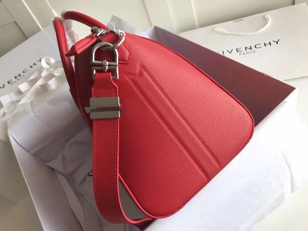 Givenchy Antigona Medium