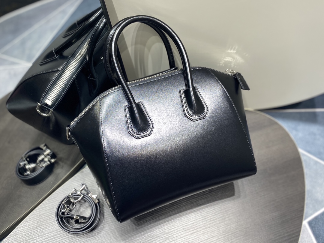 Givenchy Antigona Bag