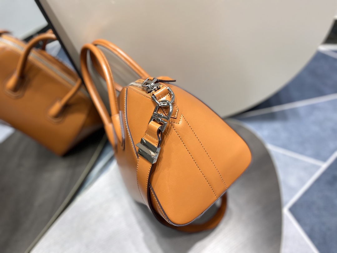 Givenchy Antigona Bag