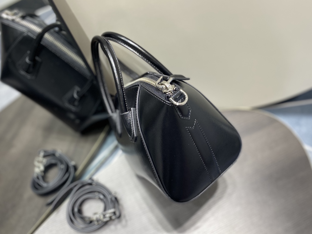 Givenchy Antigona Small Bag