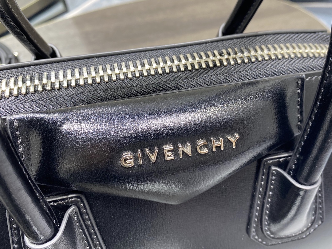 Givenchy Antigona Small Bag