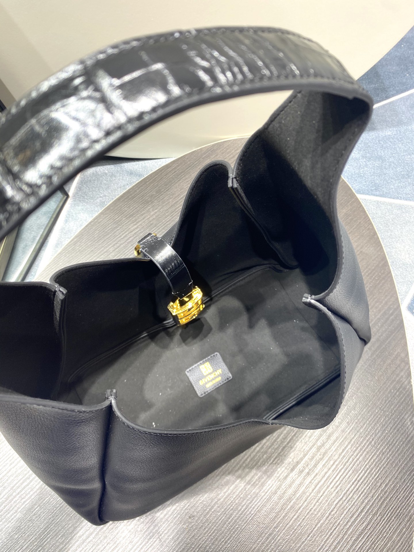 Givenchy G-Hobo  Medium