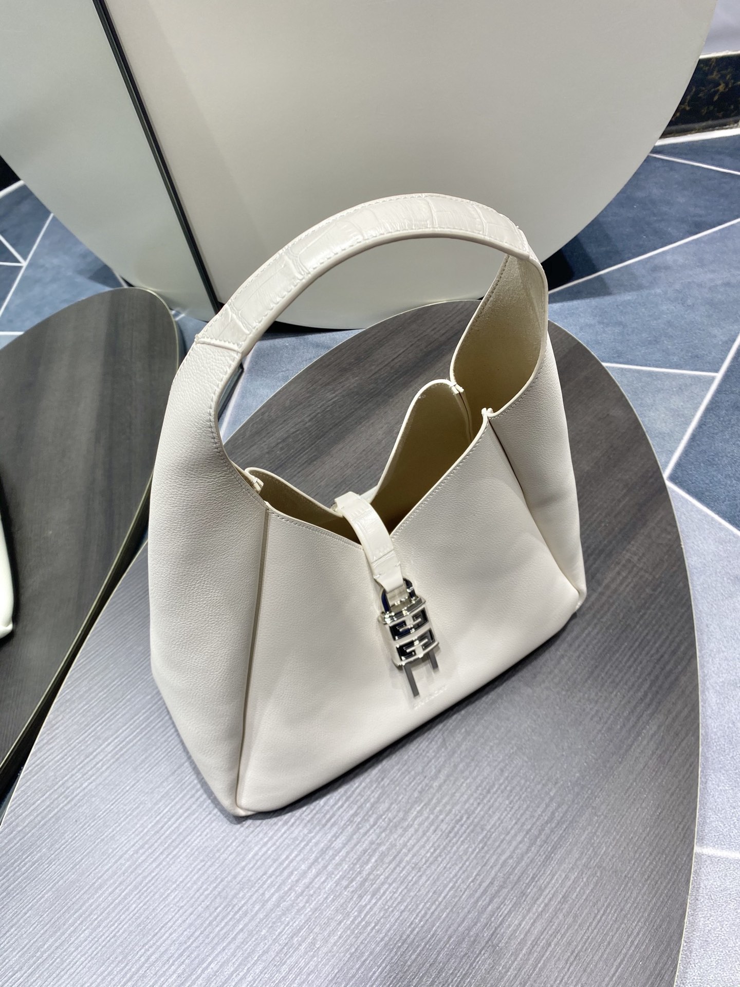Givenchy G-Hobo  Medium