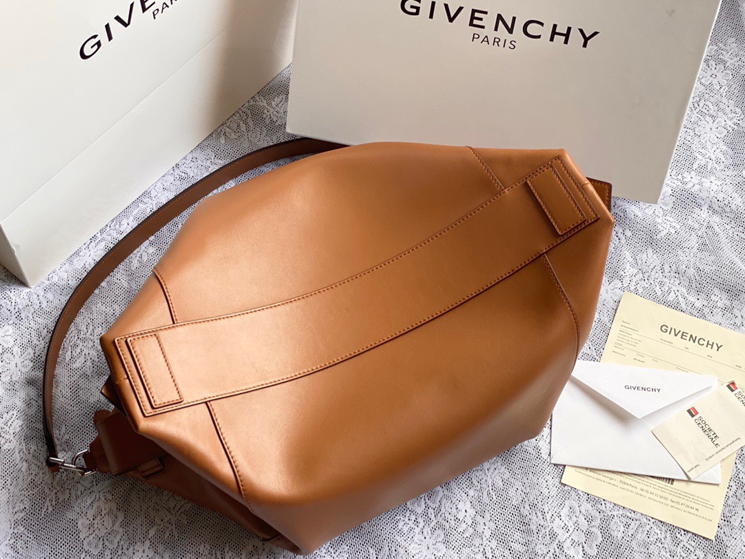 Givenchy Antigona Soft