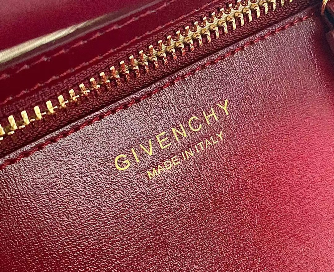 Givenchy Antigona Lock Soft