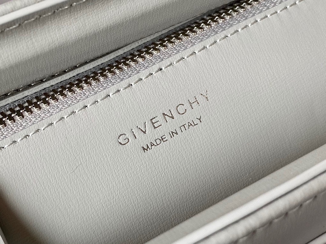 Givenchy Antigona Lock Soft