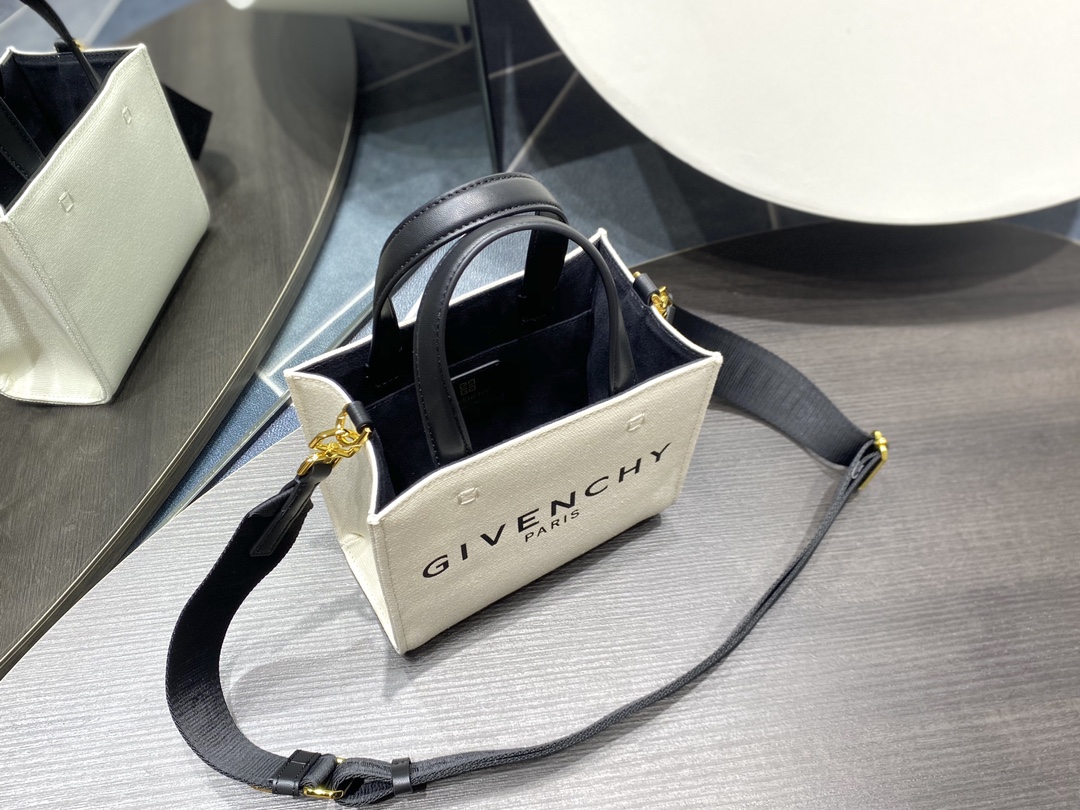Givenchy Cabas G-tote Mini