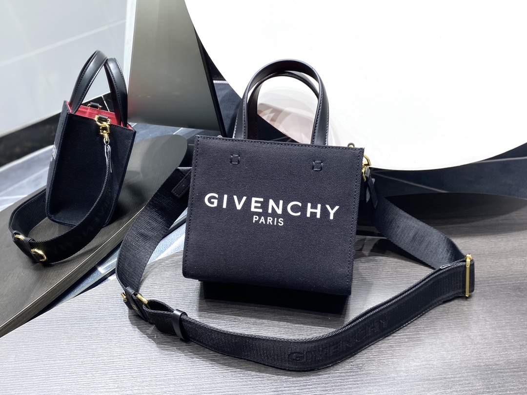 Givenchy Cabas G-tote Mini