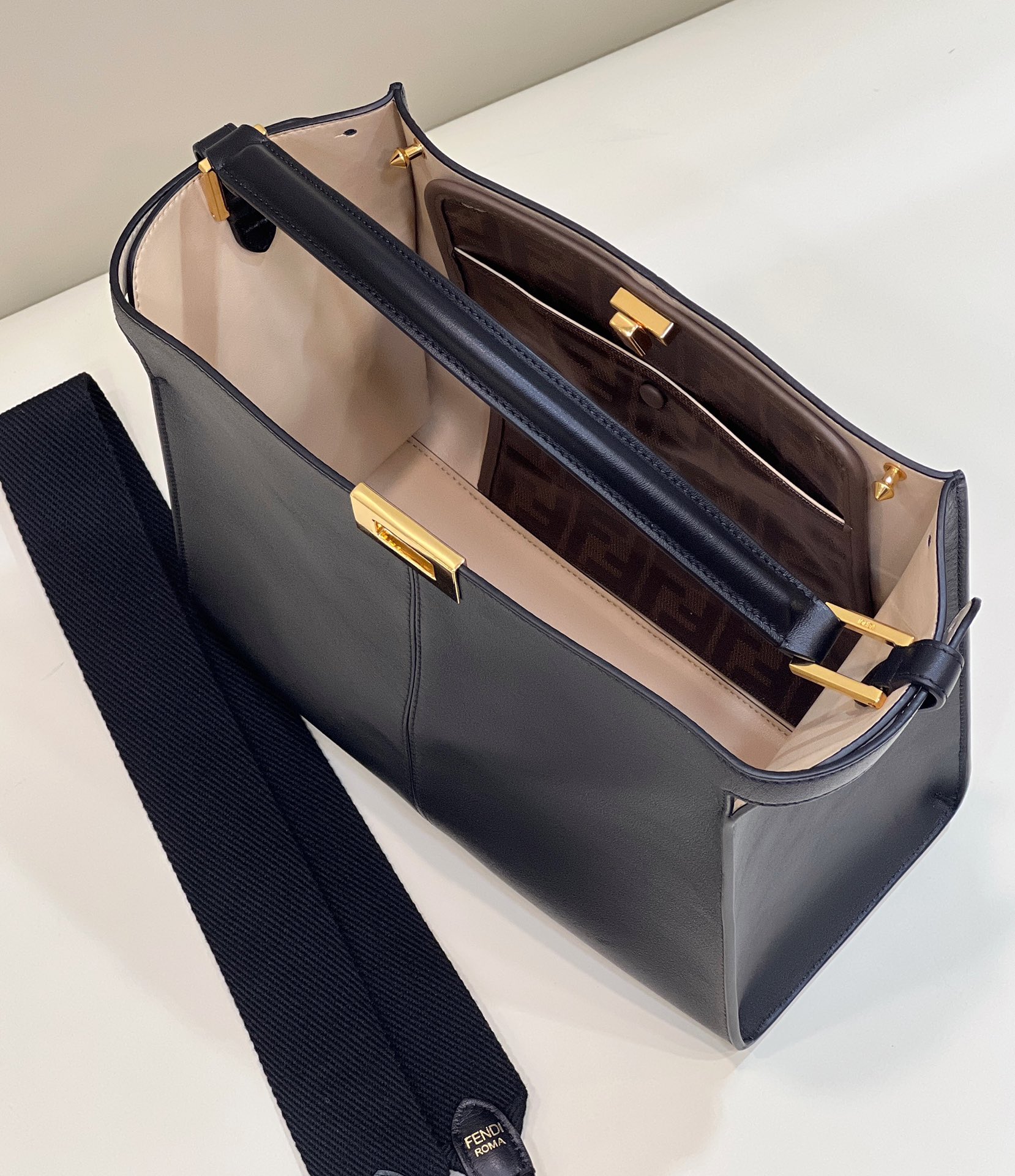 F**di peekaboo bag