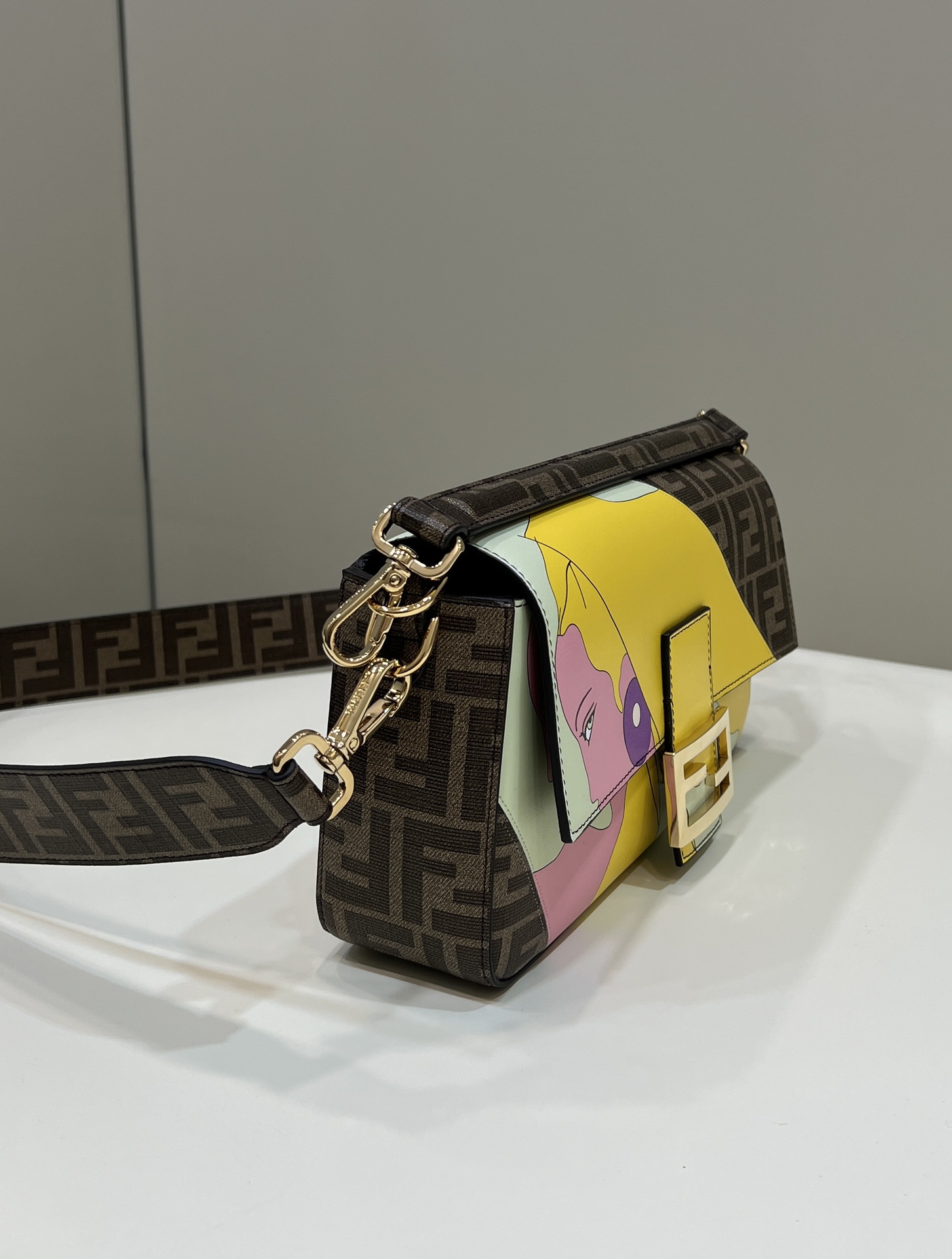 F**di  baguette  medium handbag