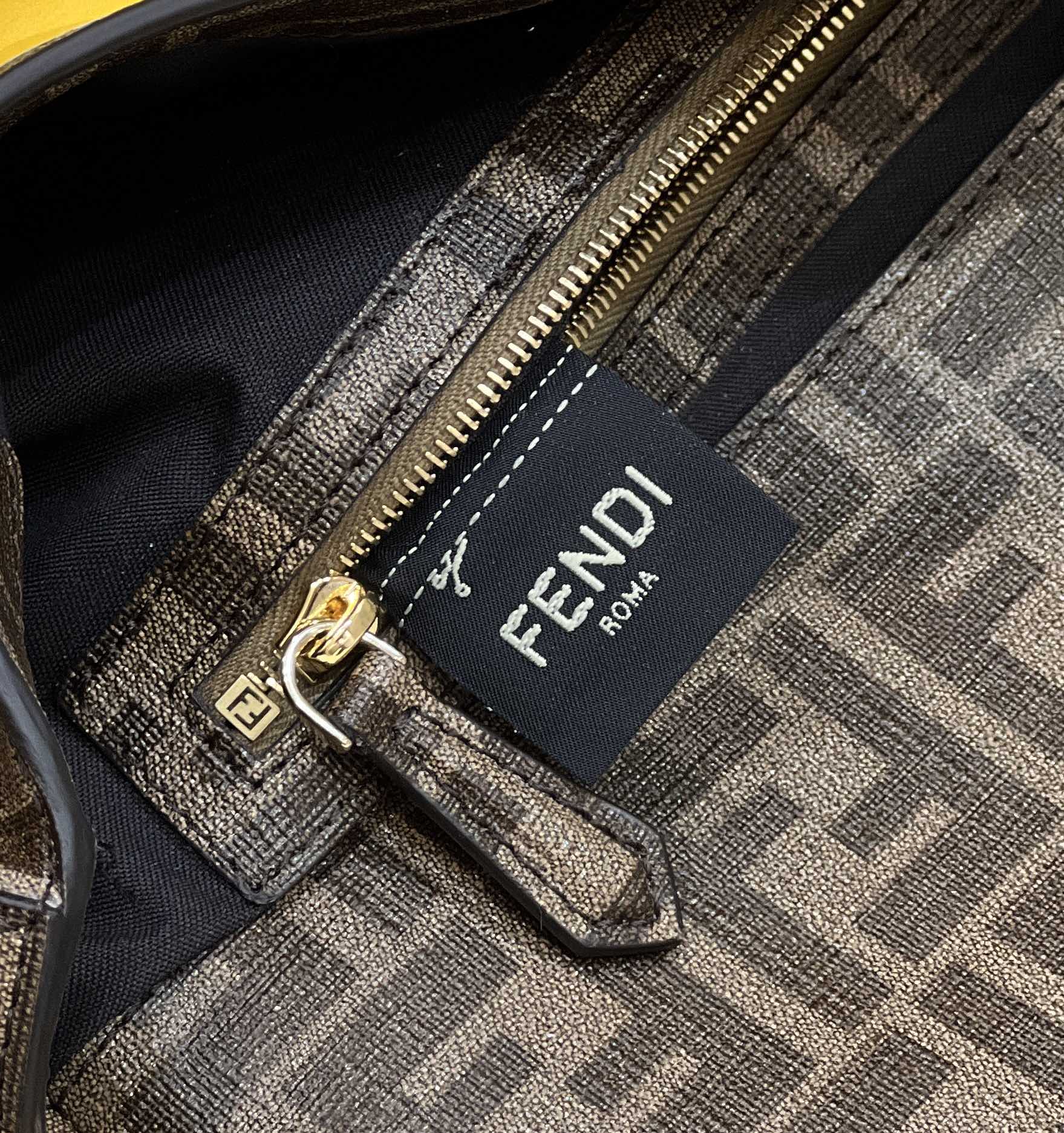 F**di  baguette  medium handbag