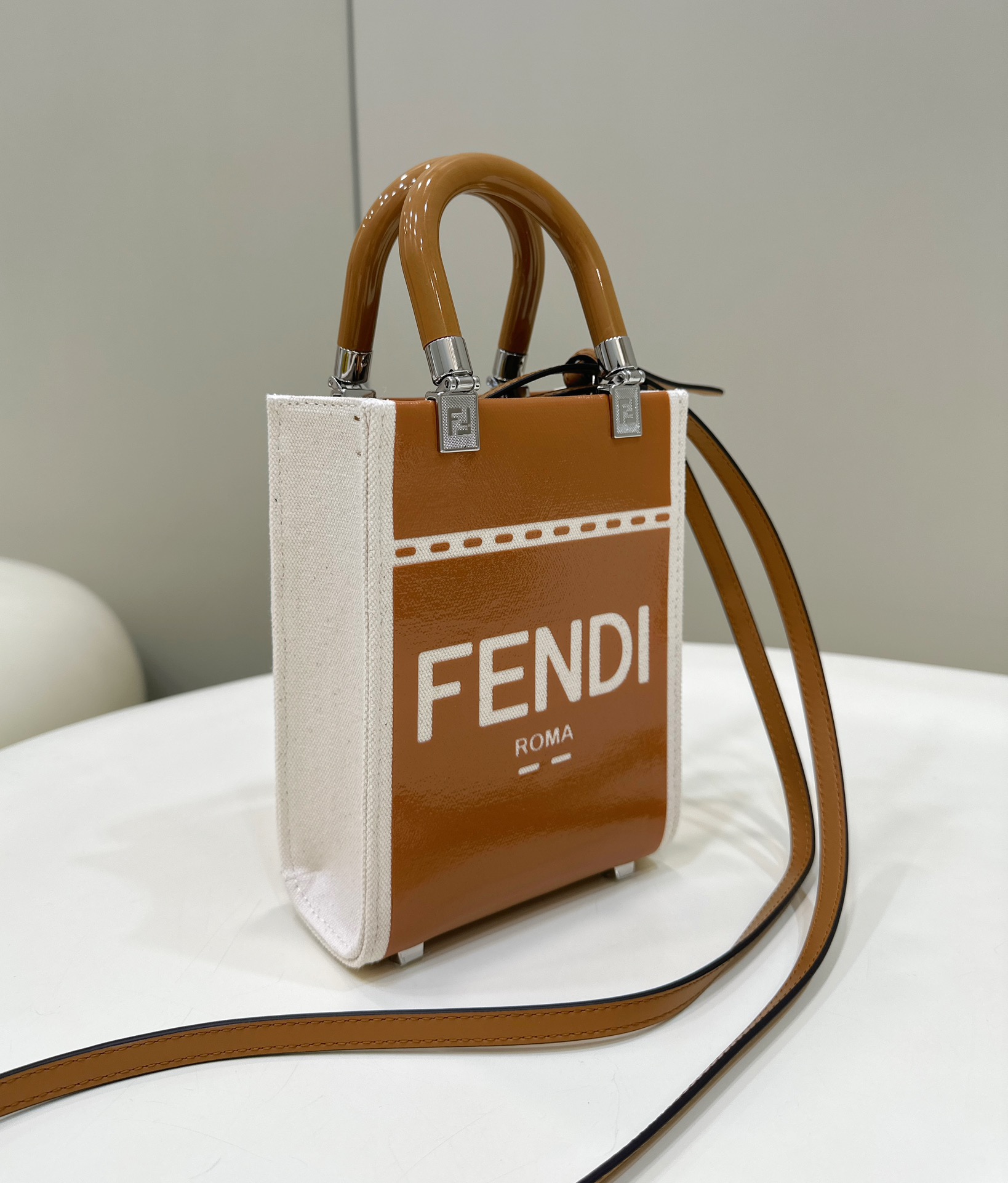 F**di mini sunshine shopper