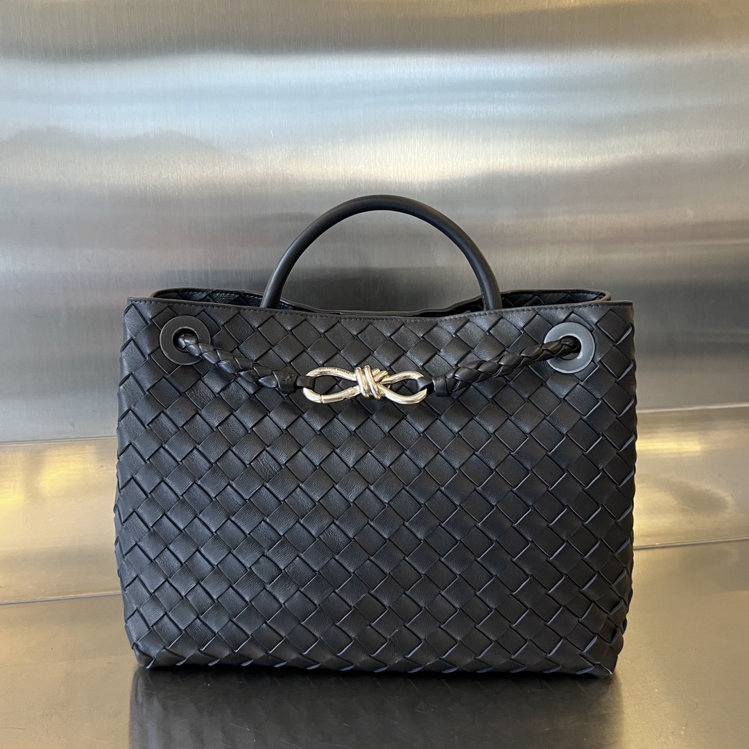 bo*te*ga Ve*ne*ta medium andiamo bag