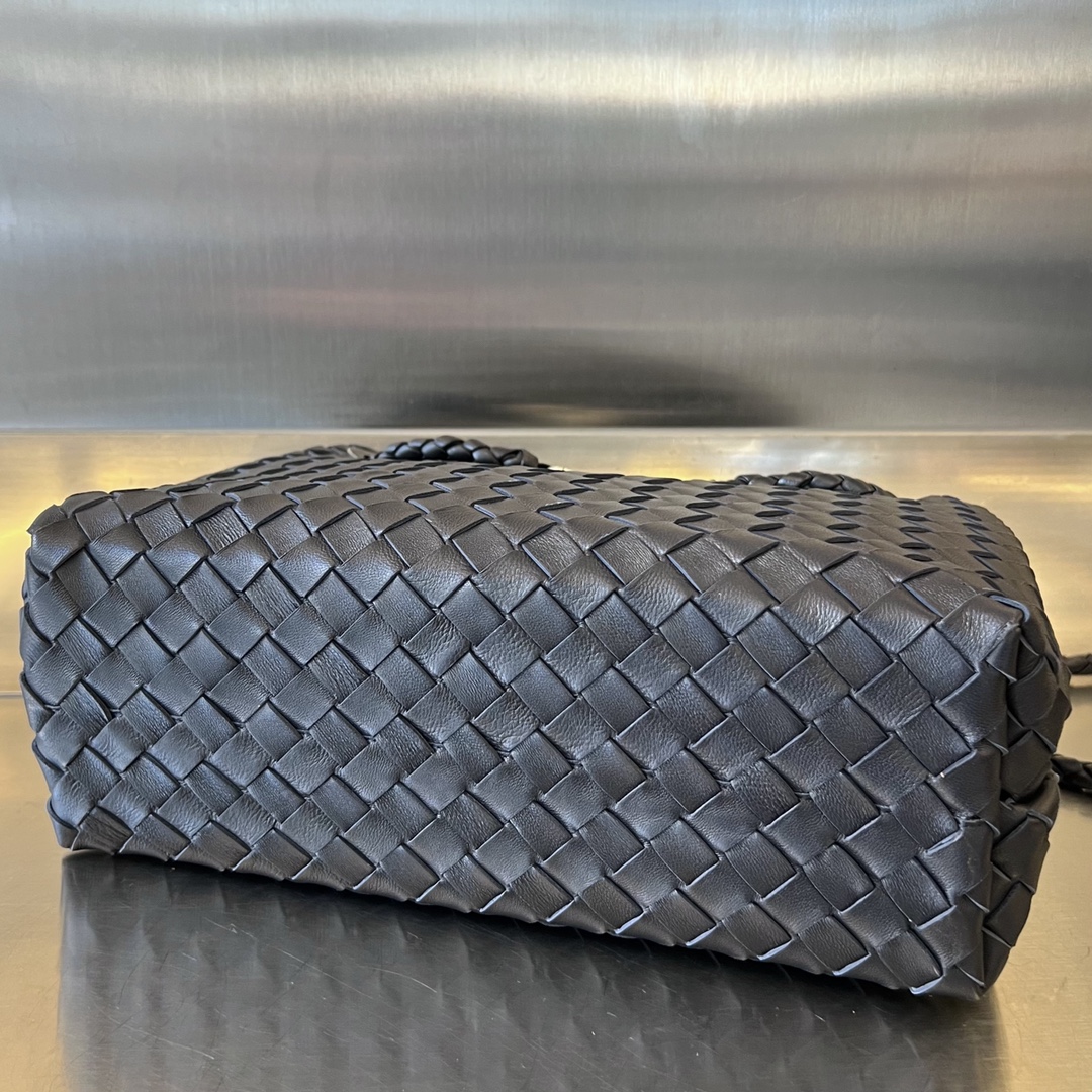 bo*te*ga Ve*ne*ta medium andiamo bag