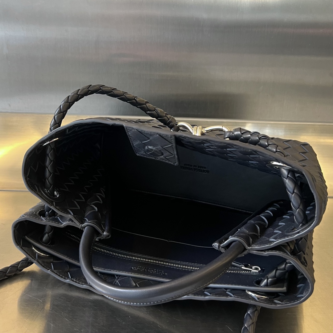 bo*te*ga Ve*ne*ta medium andiamo bag
