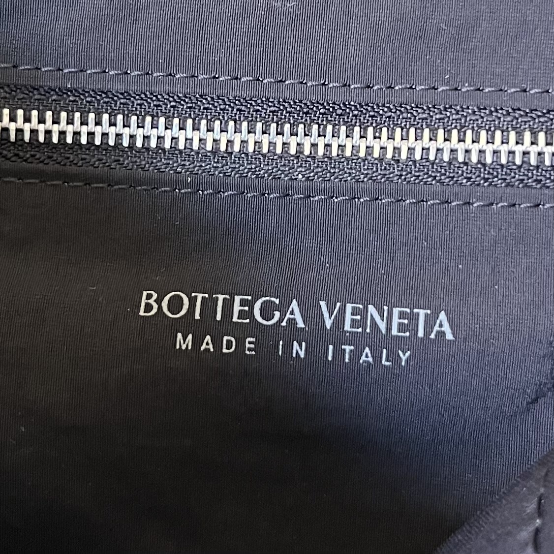 bo*te*ga Ve*ne*ta small padded tech cassette