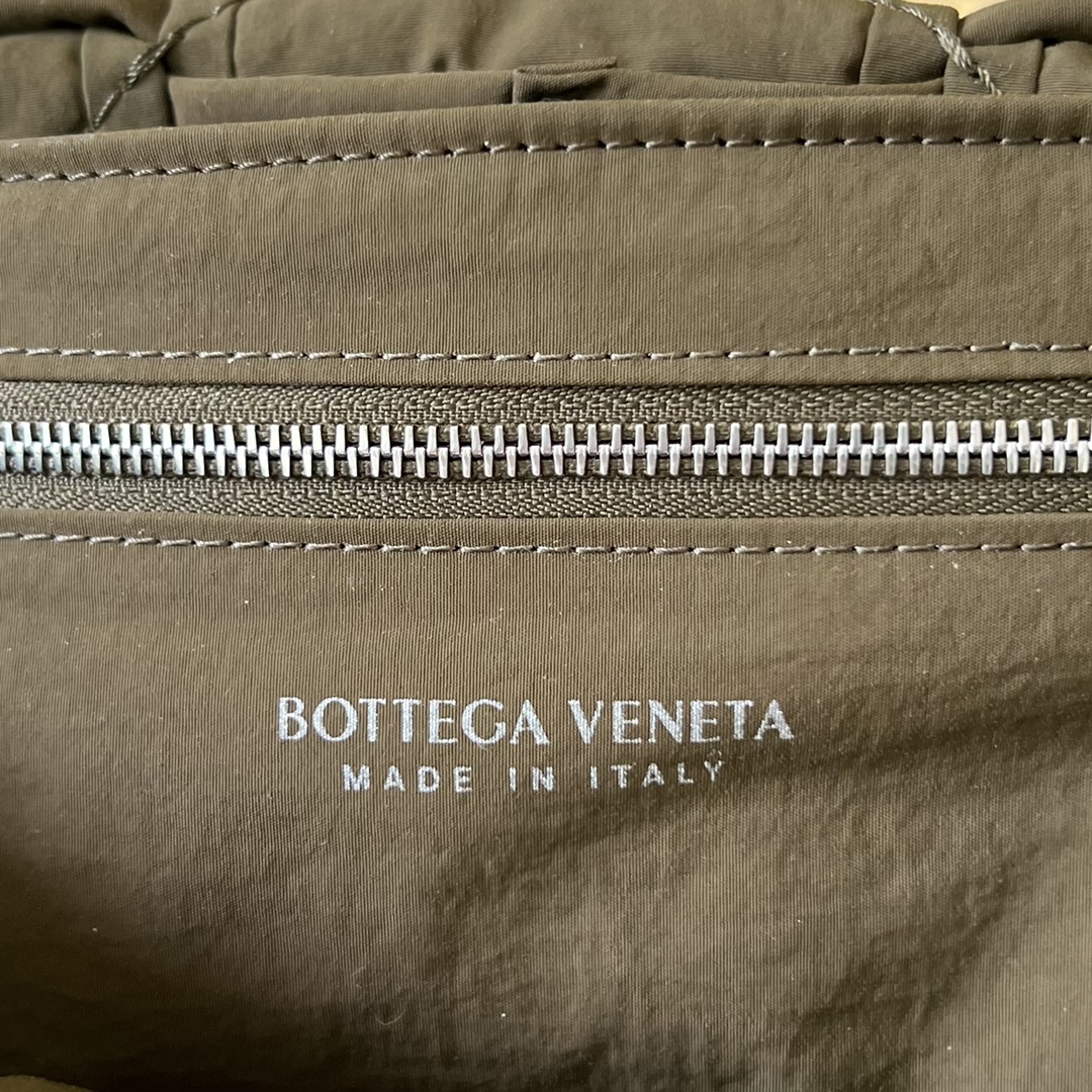 bottga Ve*ne*ta small bag