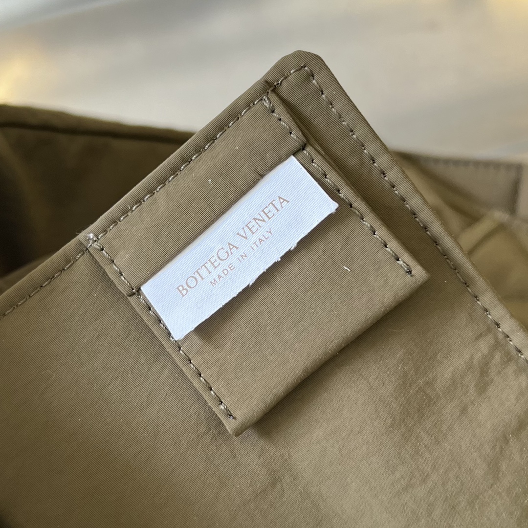 bottga Ve*ne*ta small bag