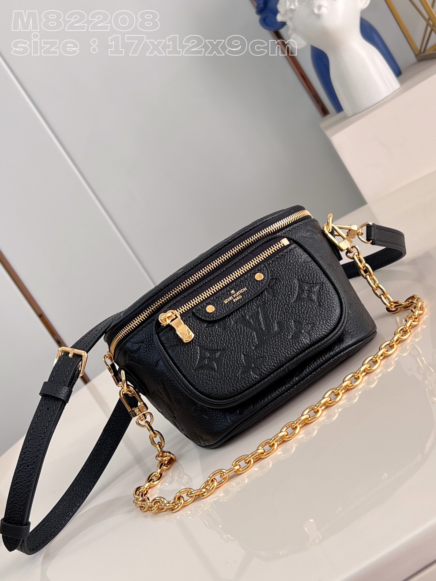 l**is V*t*n mini bumbag