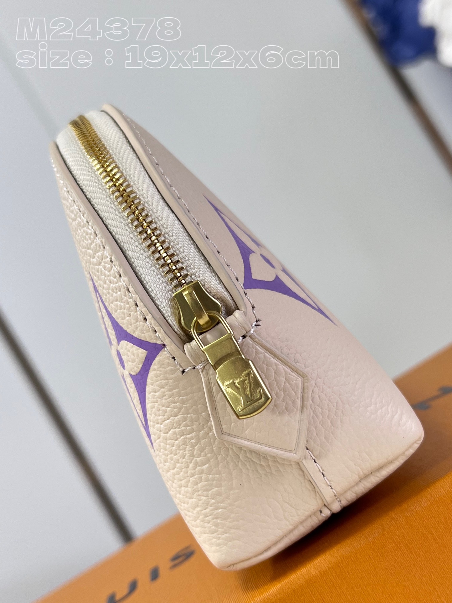 l**is V*t*n pochette cosmetique handbag