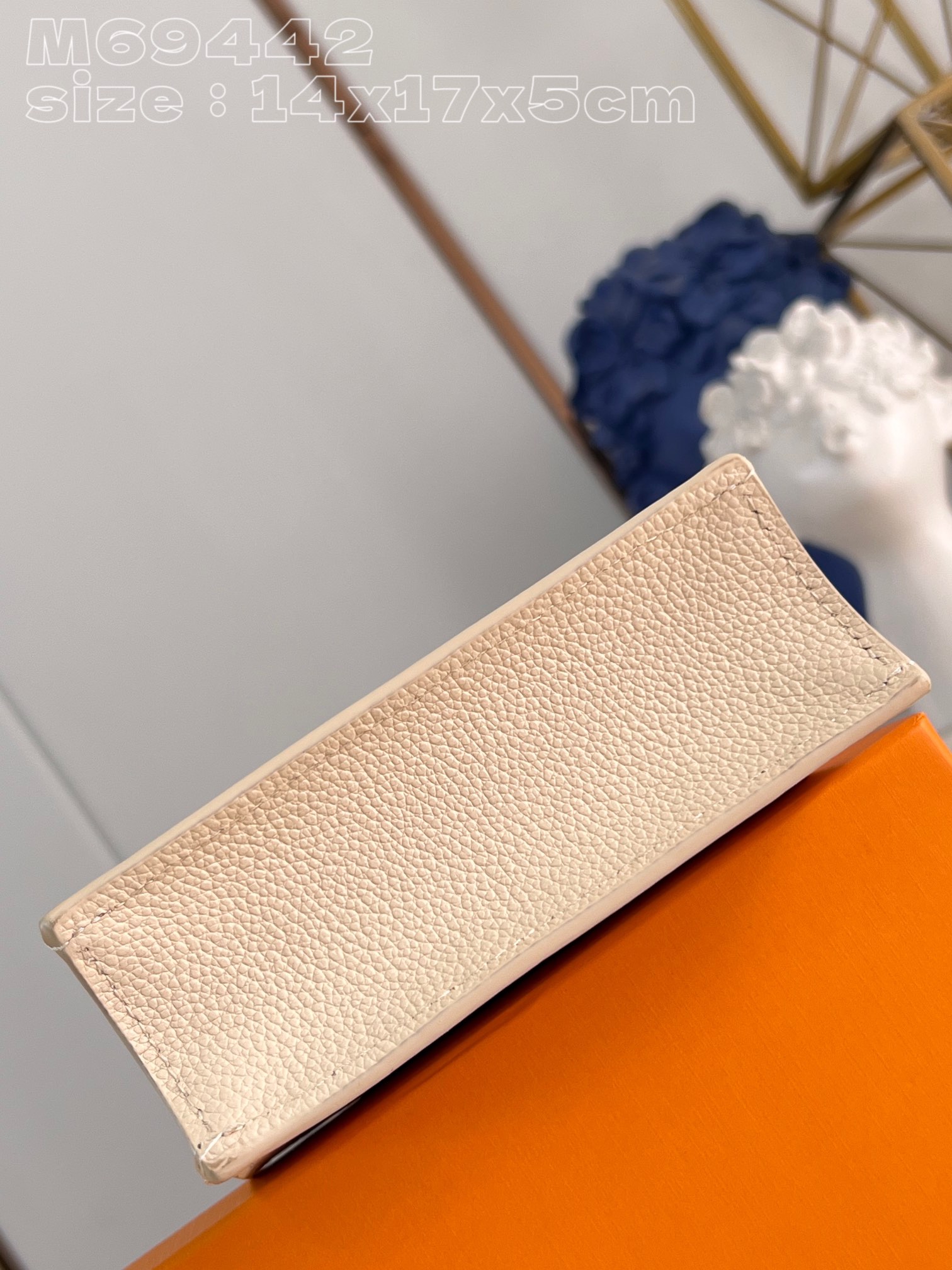 l**is V*t*n petit sac plat handbag