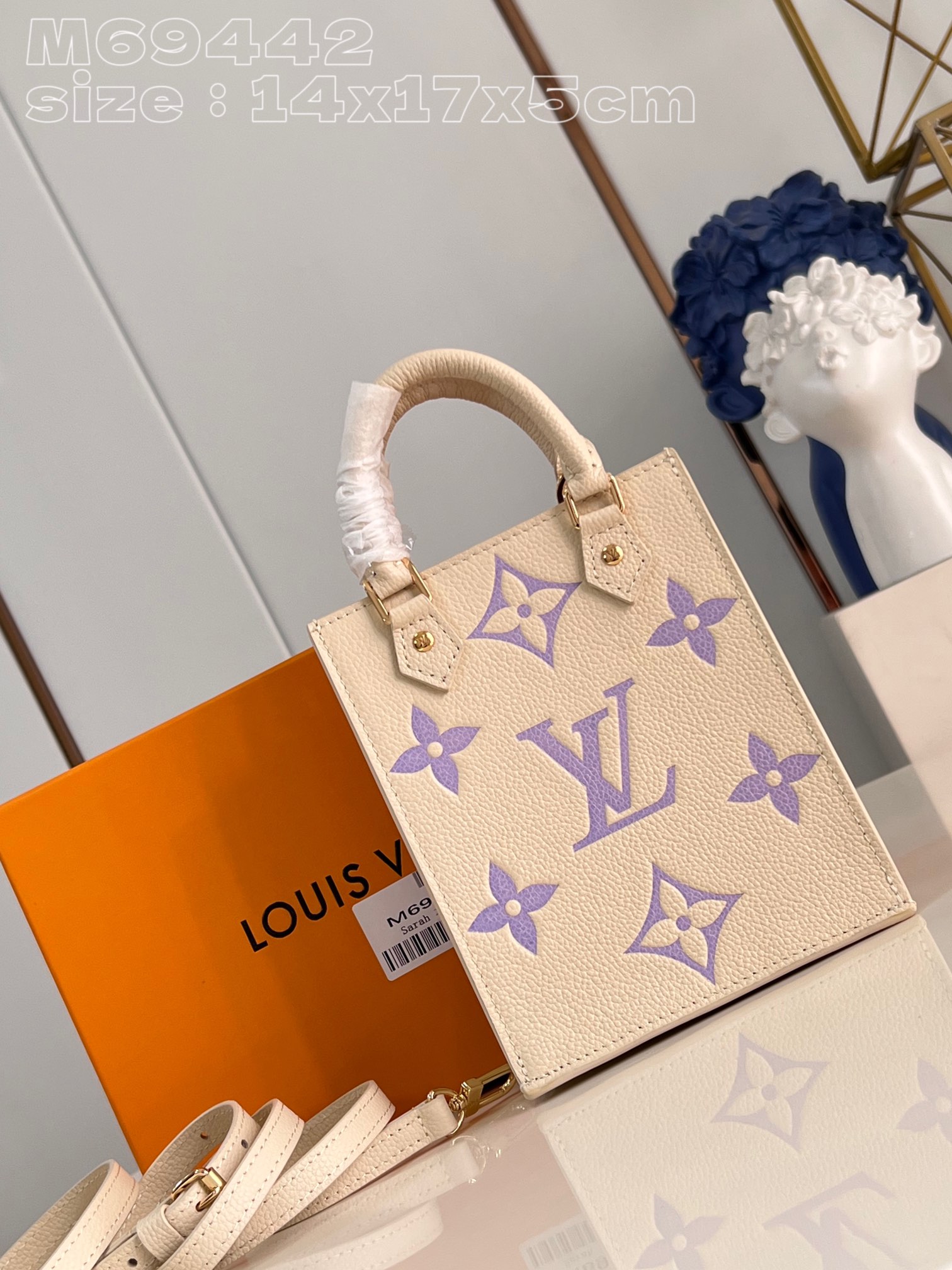 l**is V*t*n petit sac plat handbag