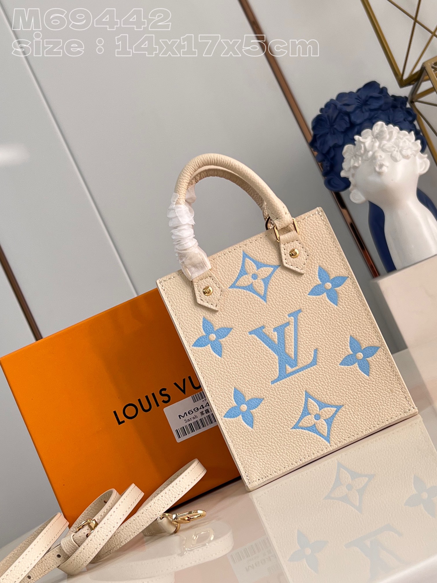 l**is V*t*n petit sac plat handbag